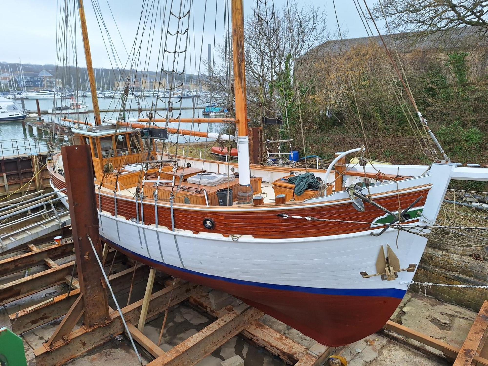 Hotel Historic Wooden Ship 'Ursula' East Cowes Exteriér fotografie